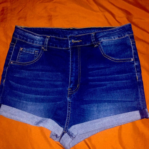 Shorts - Picture 1 of 1